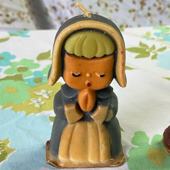 Vintage Pilgrim Pair Thanksgiving Candles, W&F Manufacturing - Picture 3 of 9